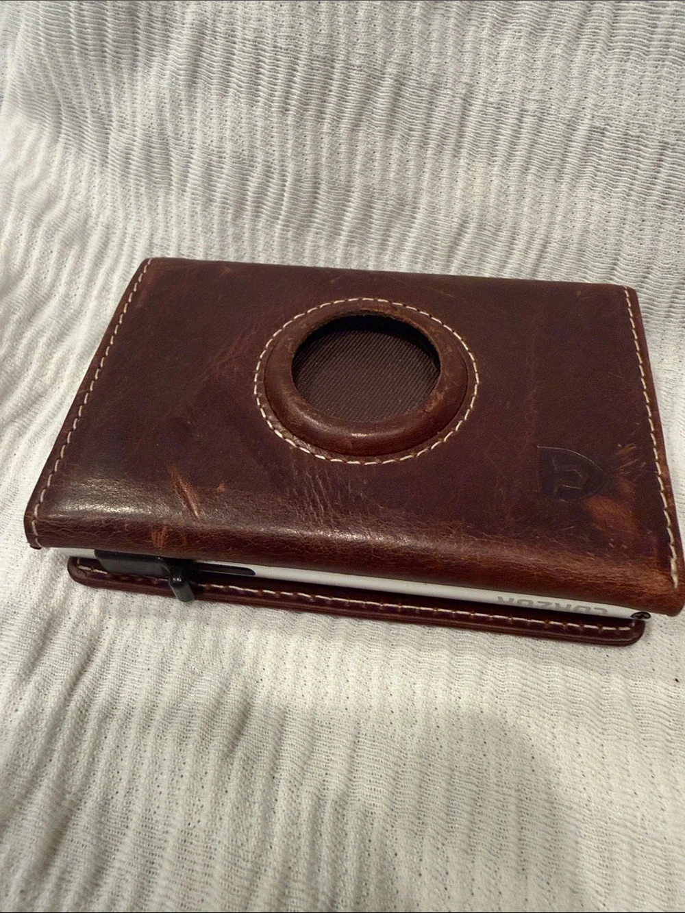 New w out tags Lorzor AirTag premium Leather billfold wallet